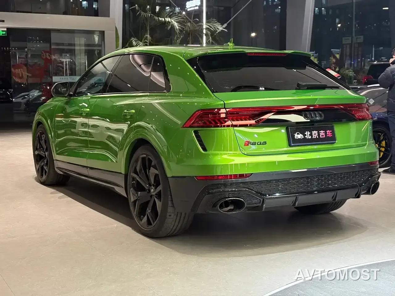 Audi RS Q8 2022 RS Q8 4.0T — фото 5
