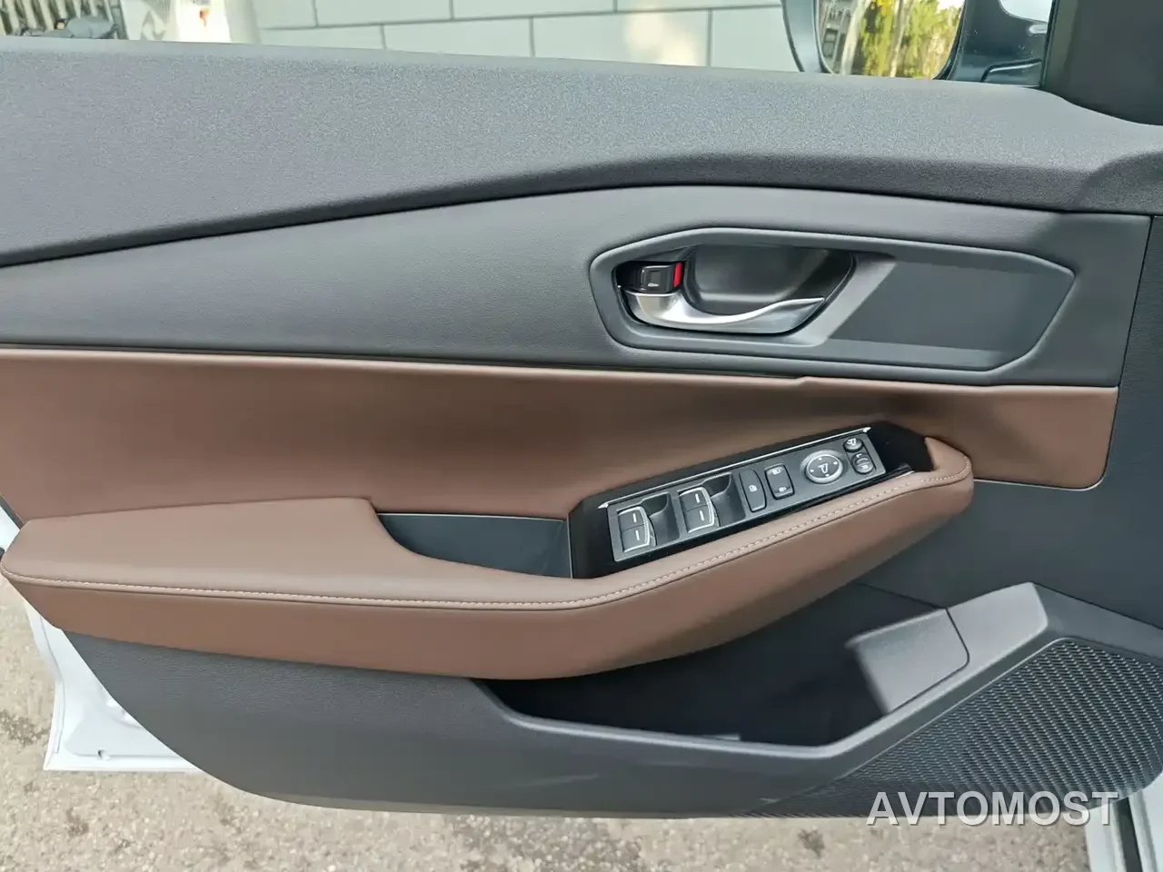 Honda Inspire Hybrid 2023 e:PHEV Premium Edition — фото 13