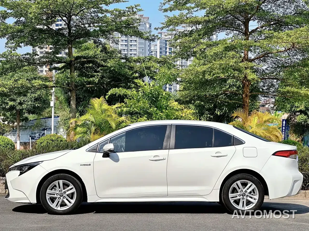 Toyota Levin 2022 Dual Engine 1.8H E-CVT Progressive Edition — фото 4