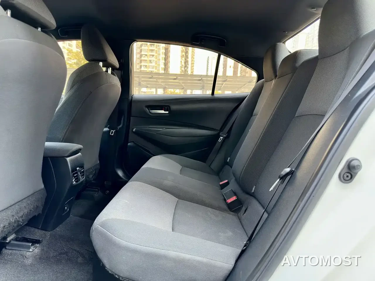 Toyota Levin 2022 Dual Engine 1.8H E-CVT Progressive Edition — фото 12