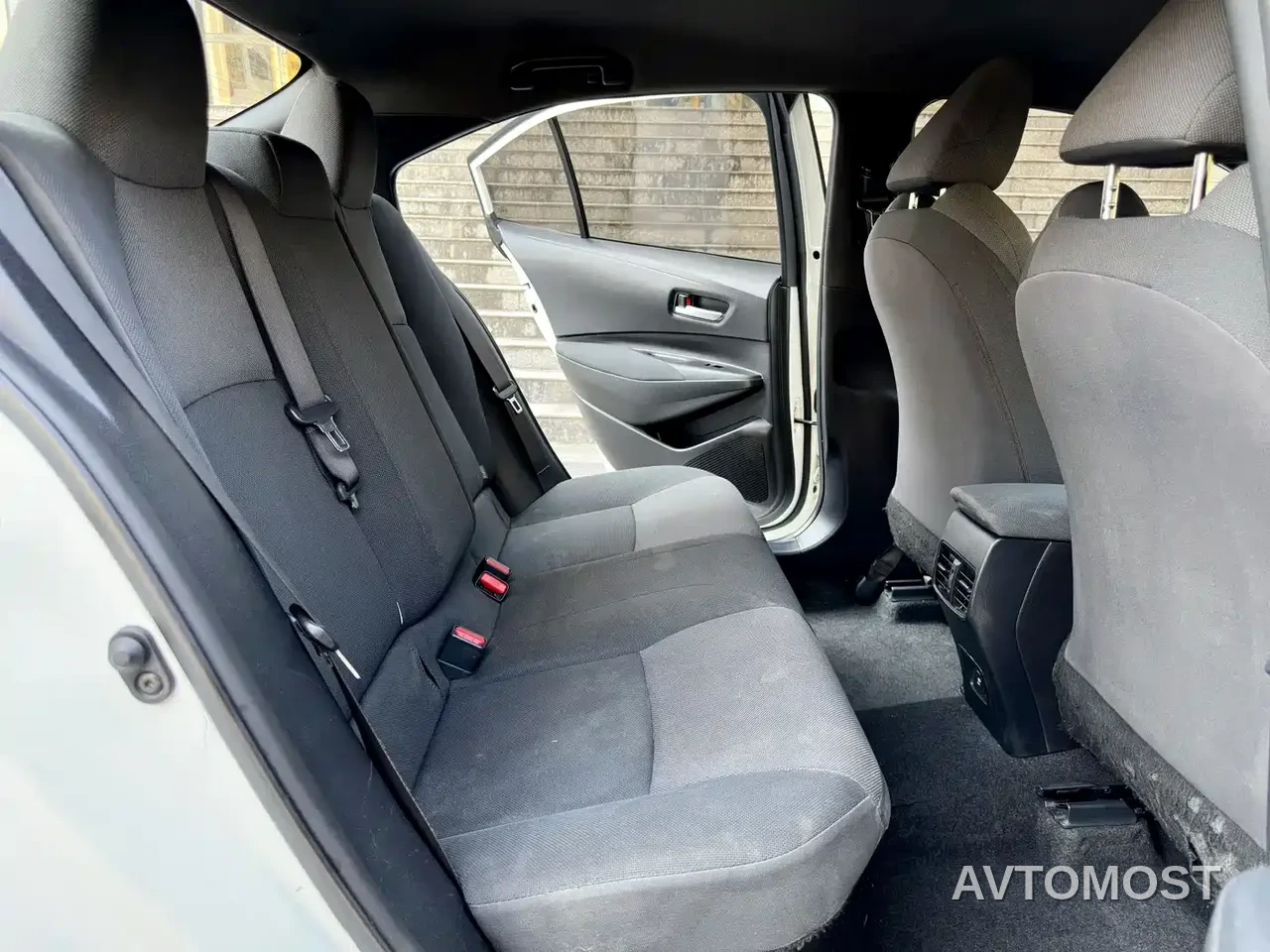 Toyota Levin 2022 Dual Engine 1.8H E-CVT Progressive Edition — фото 13