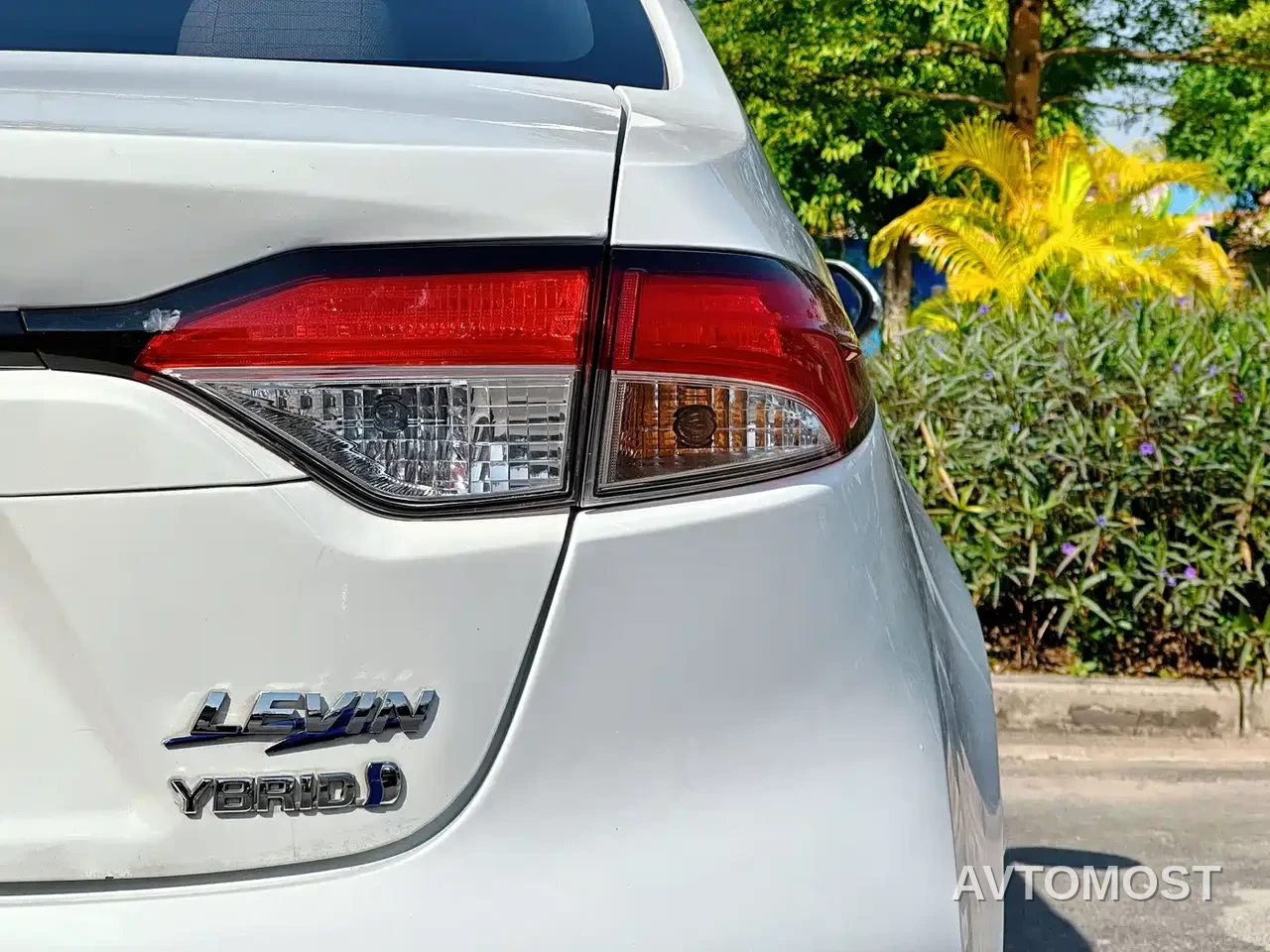 Toyota Levin 2022 Dual Engine 1.8H E-CVT Progressive Edition — фото 26