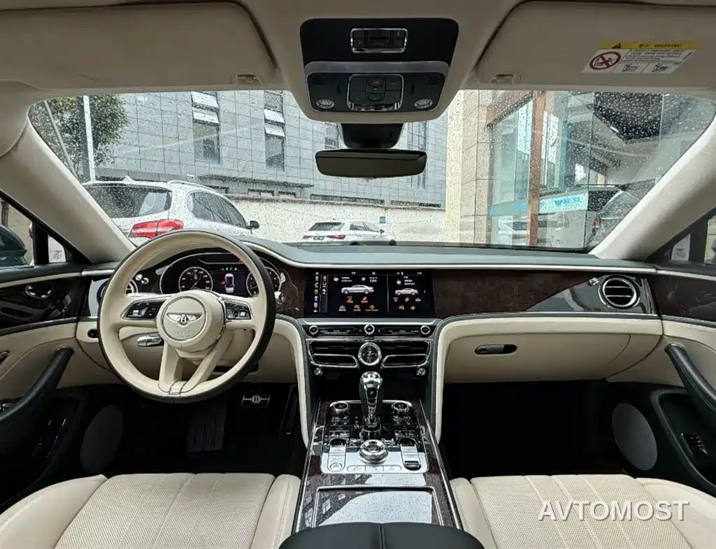 Bentley Flying Spur 2022 4.0T V8 Standard — фото 2