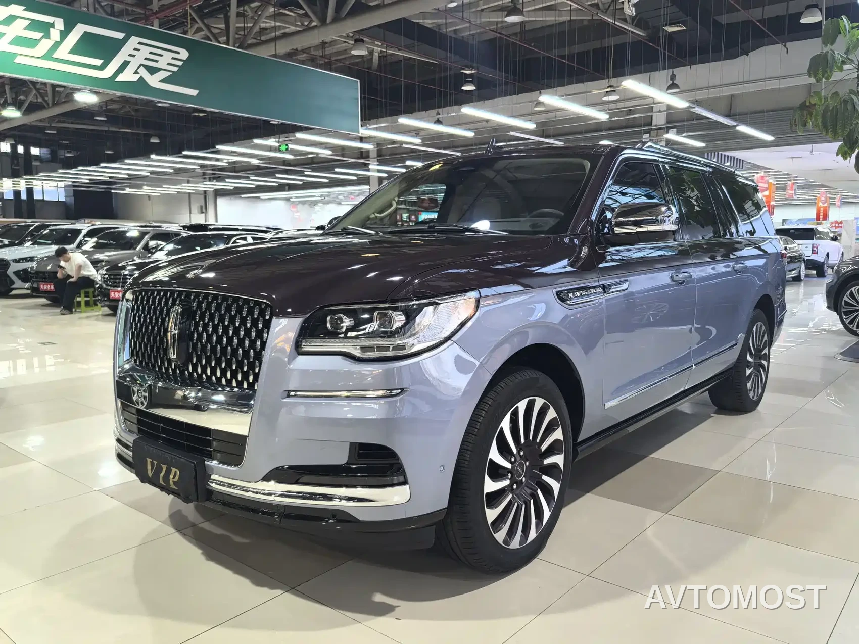 Lincoln Navigator One 2022 3.5T Navigator One — фото 1