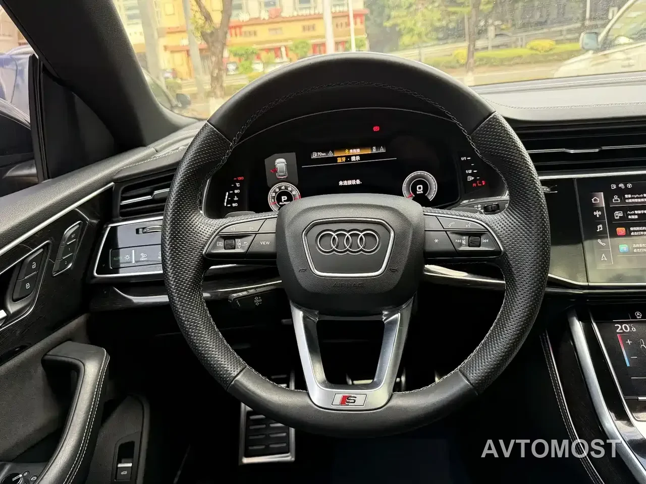 Audi Q8 2021 Model 55 TFSI Premium Dynamic — фото 6
