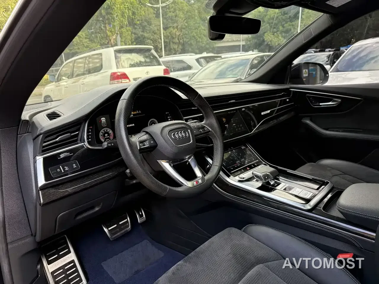 Audi Q8 2021 Model 55 TFSI Premium Dynamic — фото 15