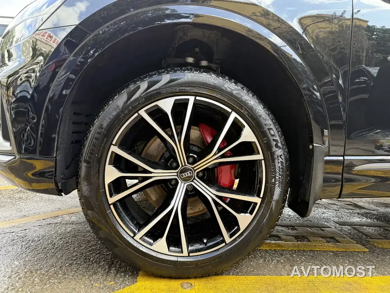 Audi Q8 2021 Model 55 TFSI Premium Dynamic — фото 17