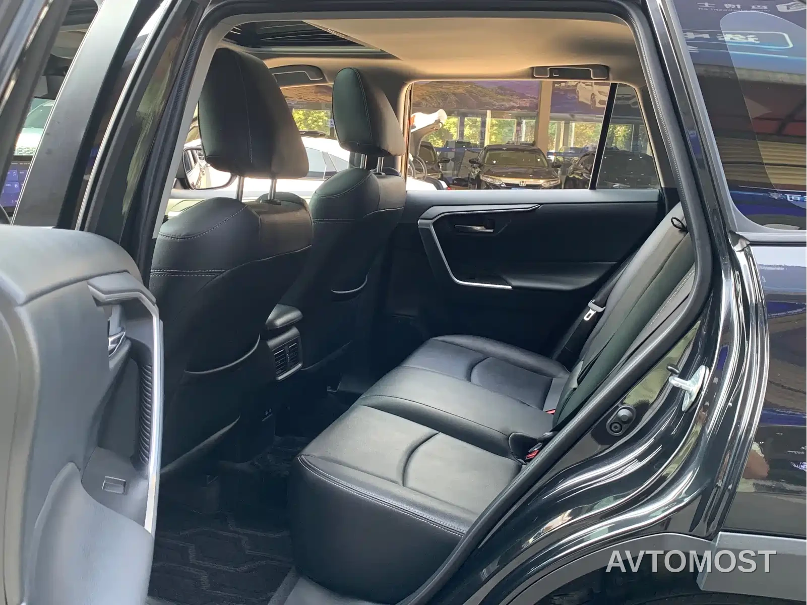 Toyota RAV4 Rongfang 2022 2.0L CVT 2WD Trend Edition — фото 5