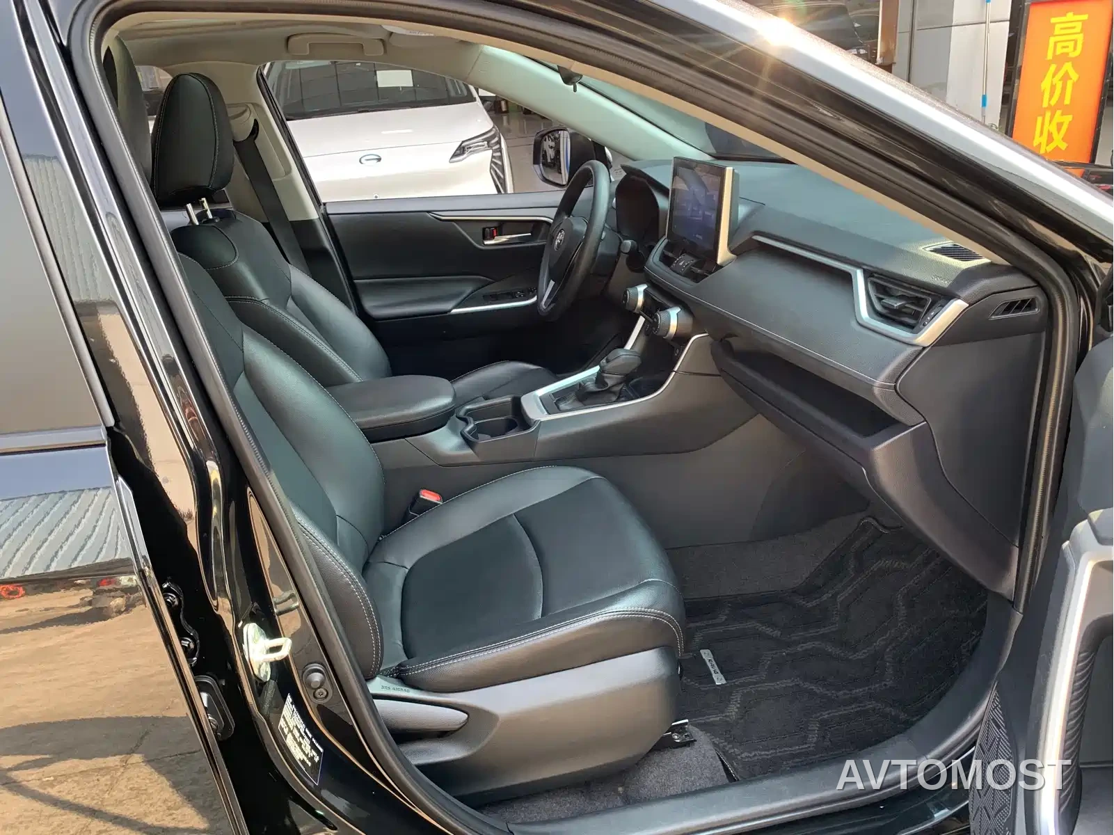 Toyota RAV4 Rongfang 2022 2.0L CVT 2WD Trend Edition — фото 14