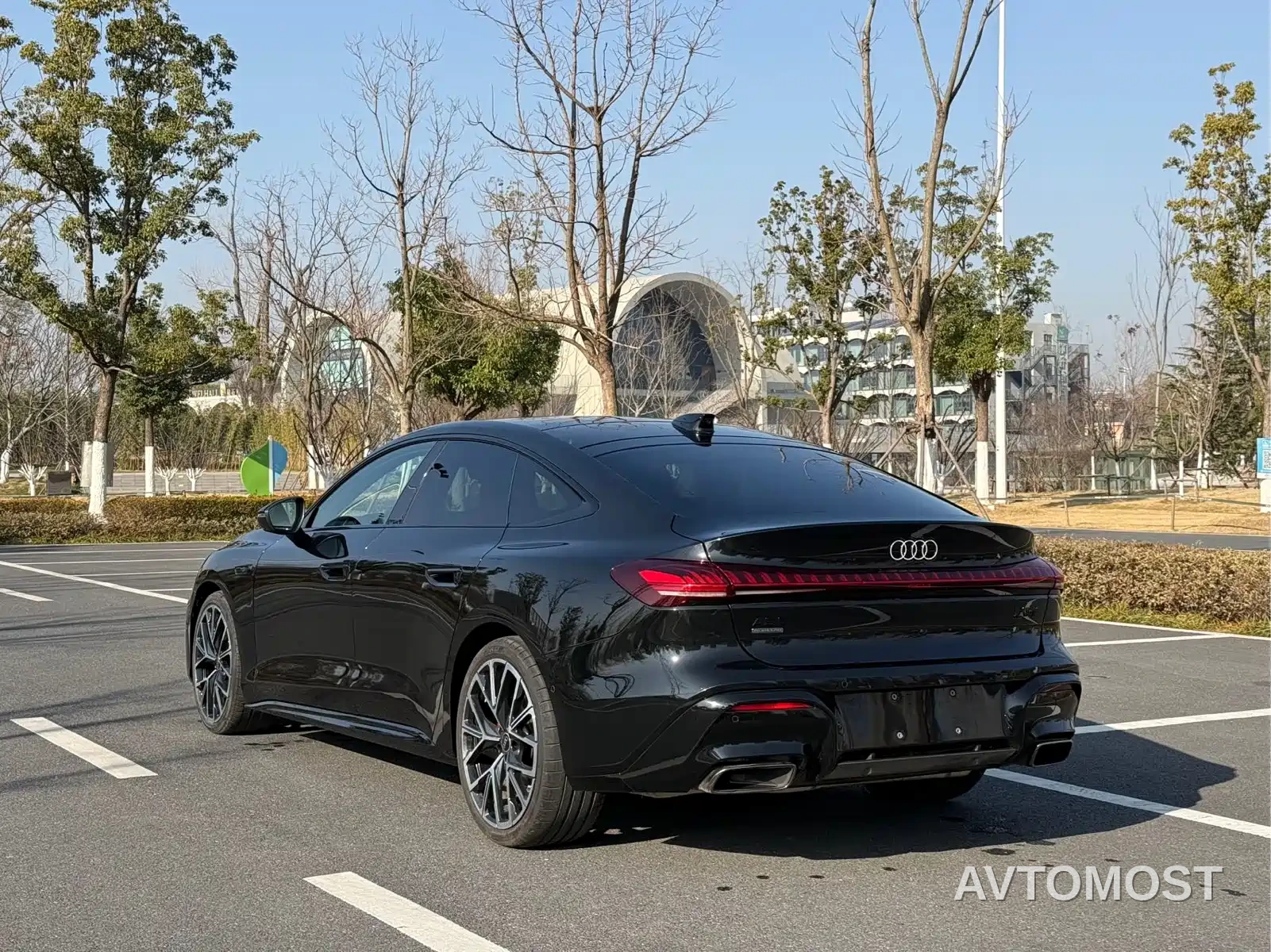 Audi A5L Sportback 2025 2.0T Zhiling quattro — фото 6