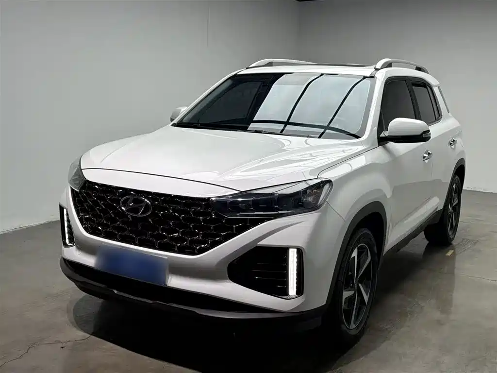 Hyundai Beijing Hyundai ix35 2021 2.0L Automatic 2WD GLS Leading Edition — фото 2
