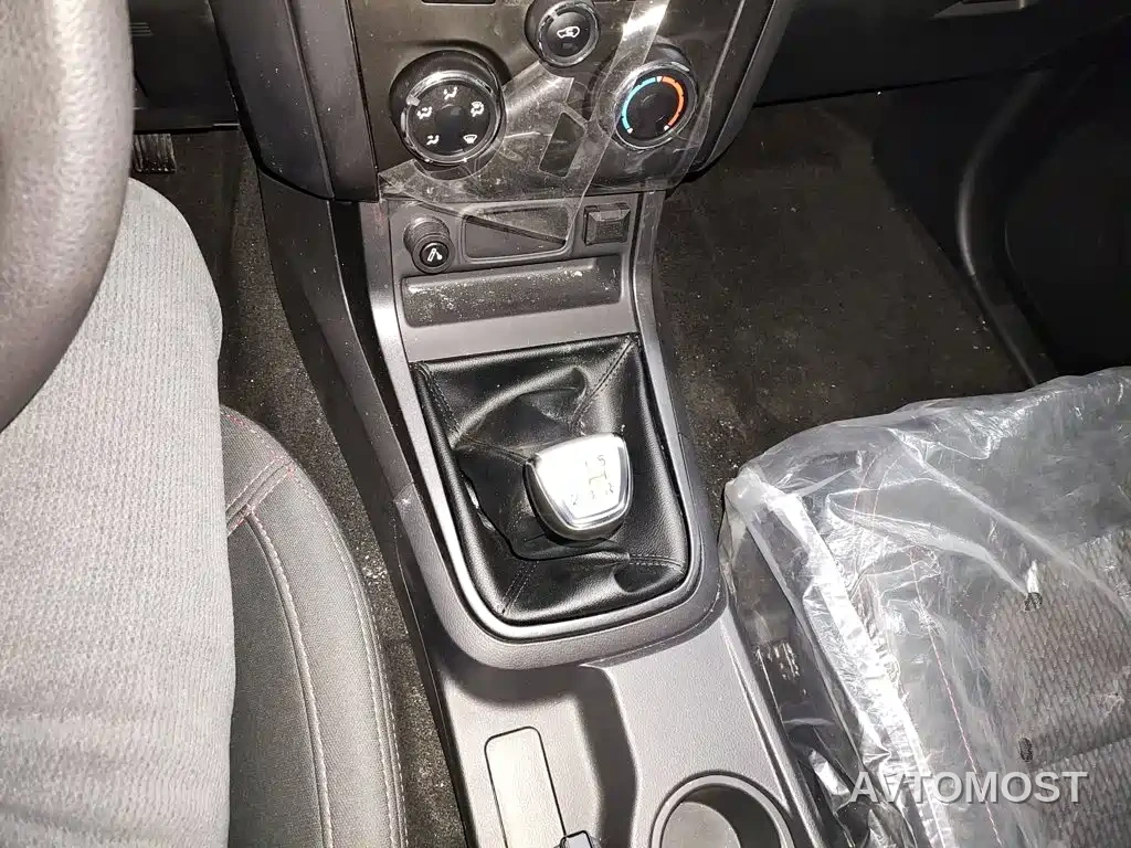 Isuzu TAGA Daka 2021 3.0T Diesel Manual 2WD Luxury Long Wheelbase 4KH1CT6H1 — фото 6