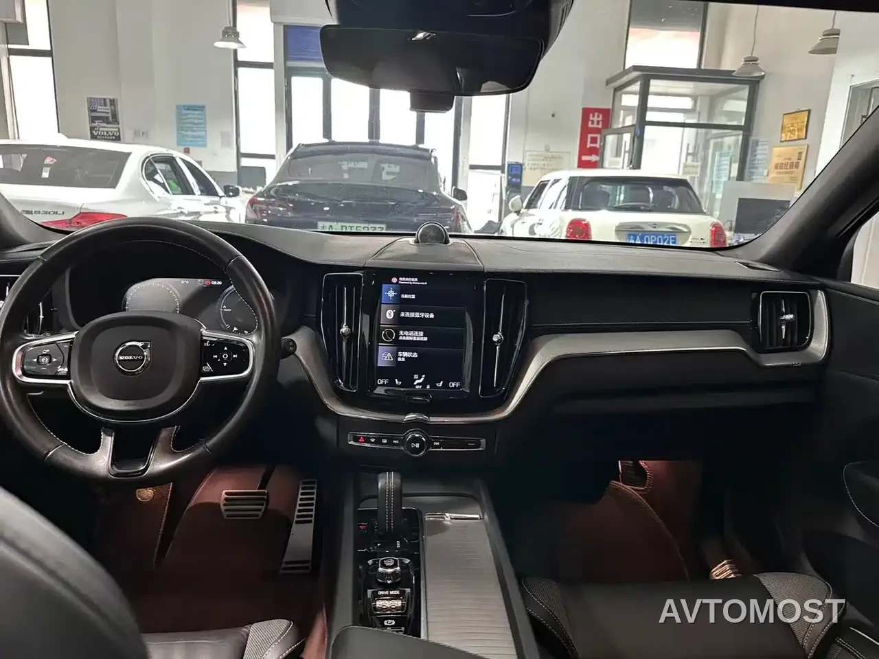 Volvo XC60 Plug-in Hybrid 2021 T8 E-Drive Hybrid Inscription Sport — фото 5