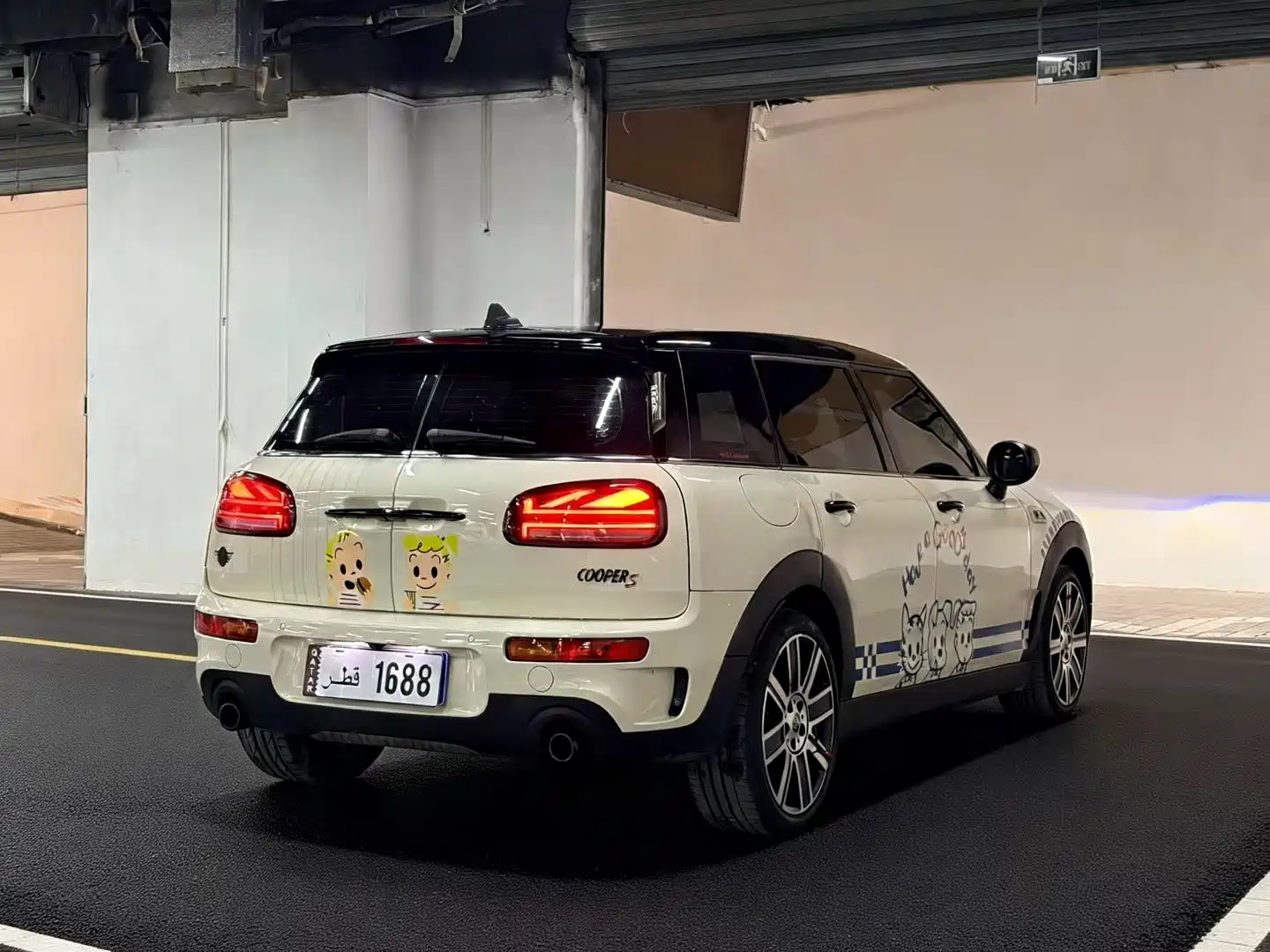 MINI CLUBMAN 2023 2.0T COOPER S Connoisseur — фото 6