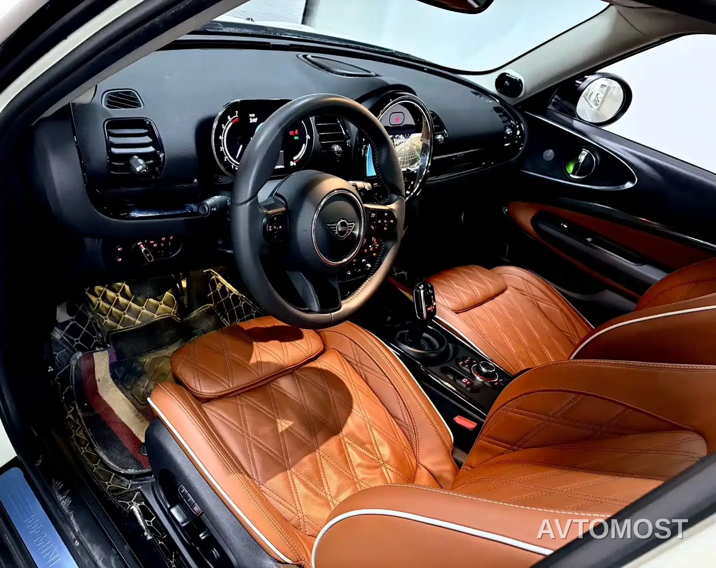 MINI CLUBMAN 2023 2.0T COOPER S Connoisseur — фото 7