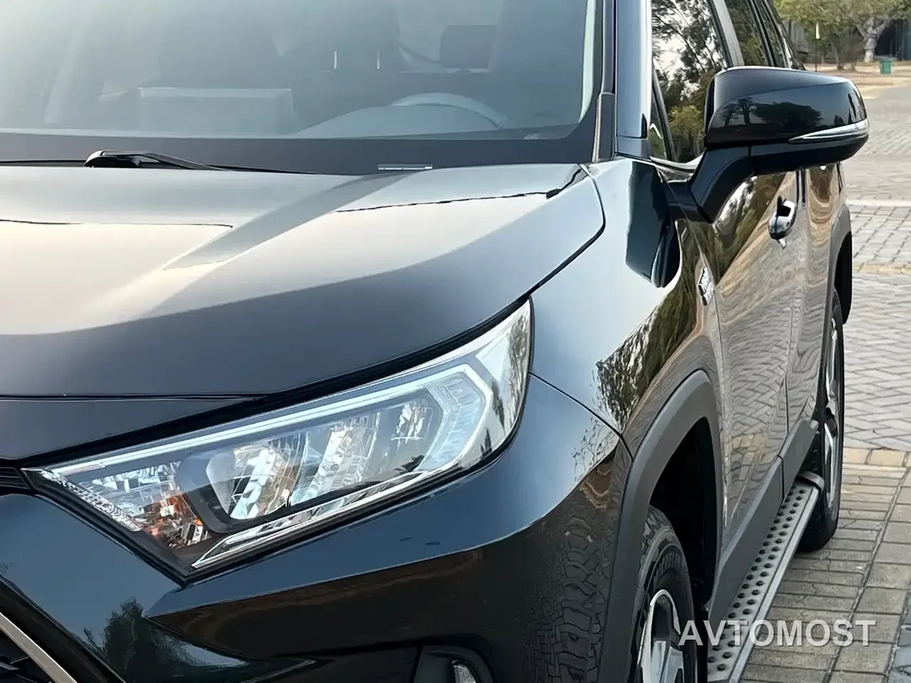Toyota RAV4 Rongfang Dual Engine E+ 2022 2.5L 2WD Elite Pro — фото 8