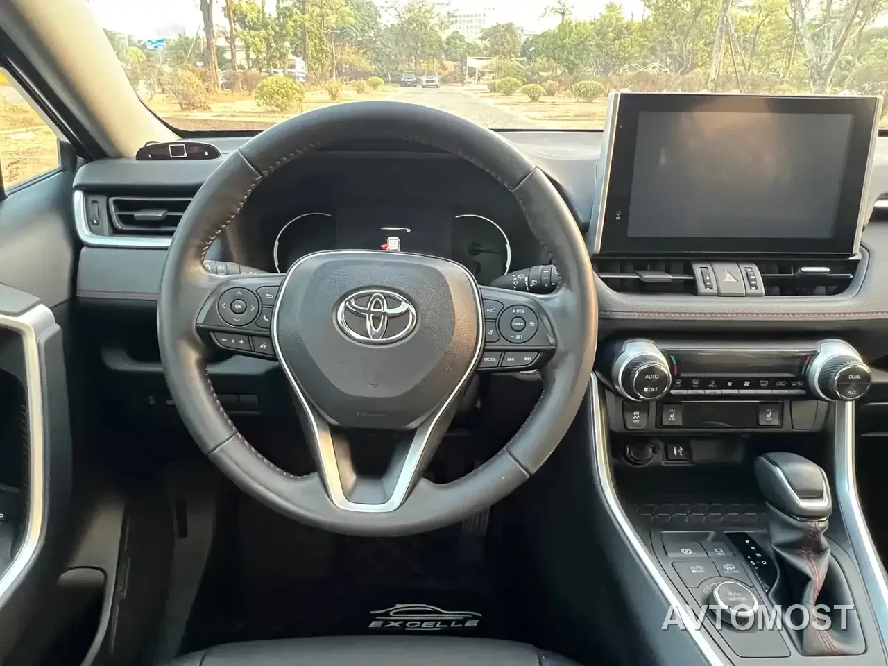 Toyota RAV4 Rongfang Dual Engine E+ 2022 2.5L 2WD Elite Pro — фото 13