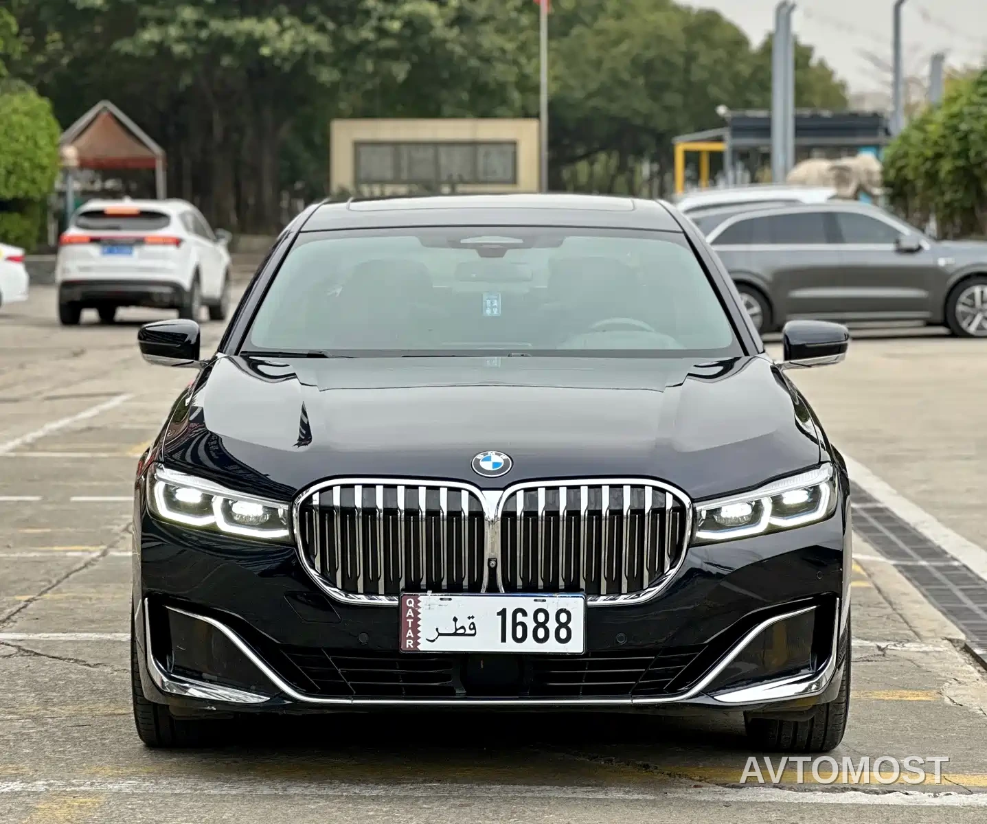 BMW 7 Series 2021 Model 740Li xDrive Executive Luxury Package — фото 2