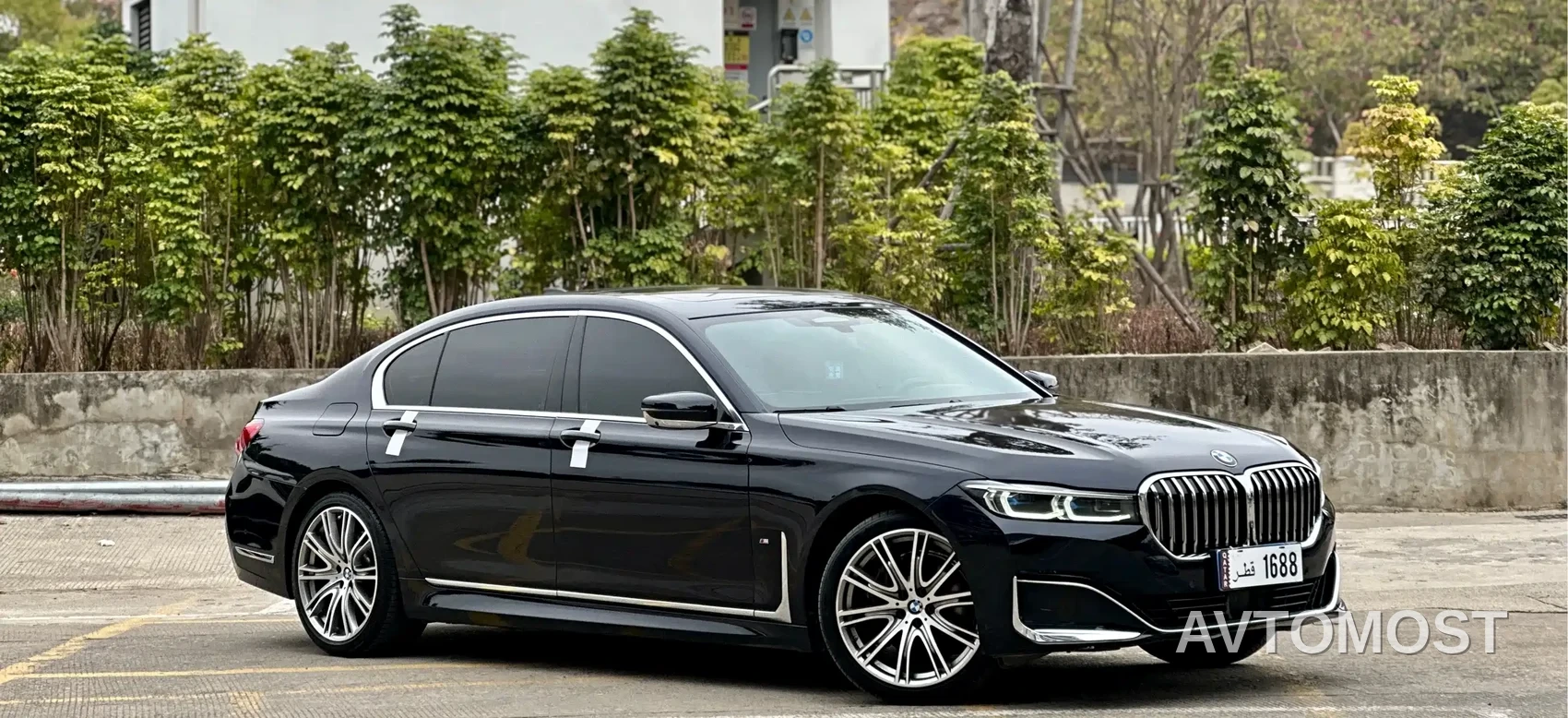 BMW 7 Series 2021 Model 740Li xDrive Executive Luxury Package — фото 3