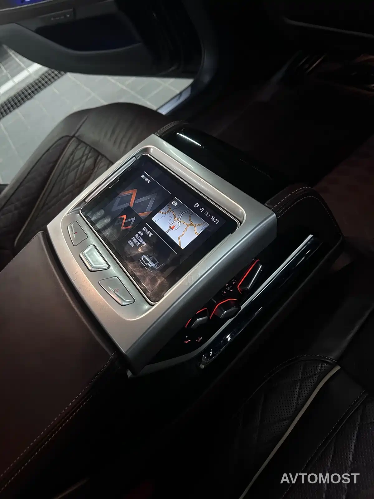 BMW 7 Series 2021 Model 740Li xDrive Executive Luxury Package — фото 17