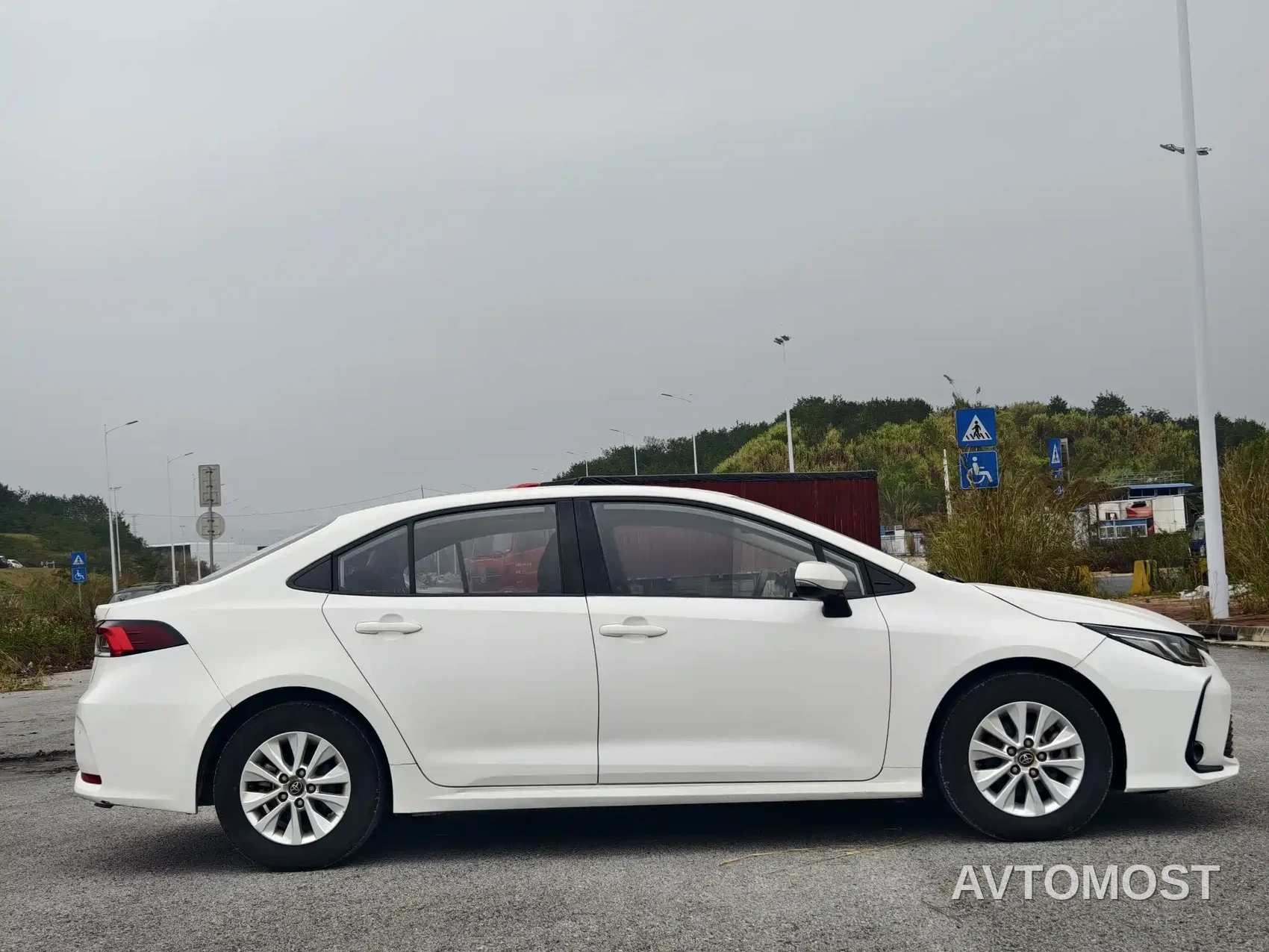 Toyota Corolla 2022 TNGA 1.5L CVT Pioneer Edition — фото 3