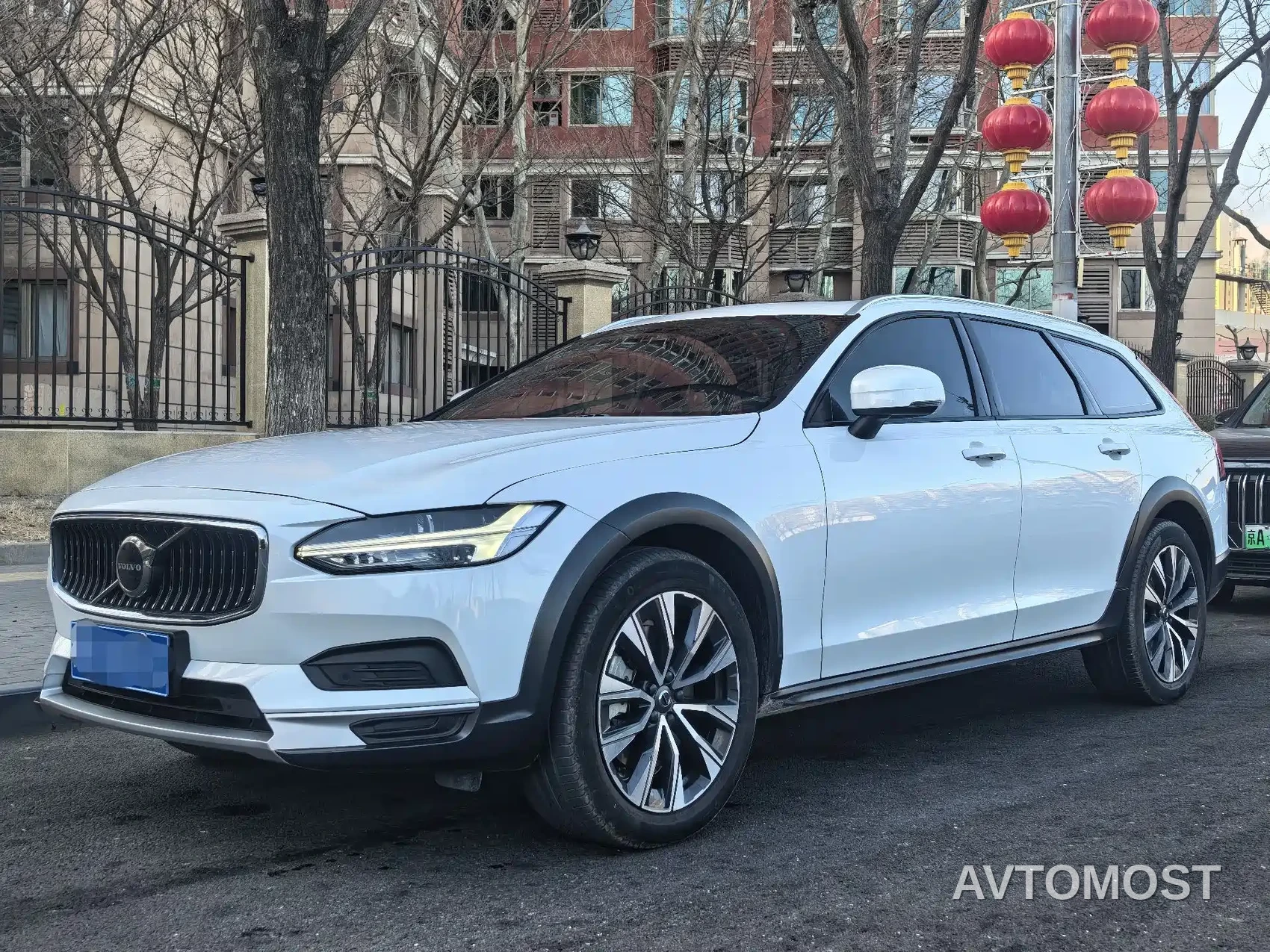 Volvo V90 2023 Cross Country B5 AWD Smart Distance Edition — фото 1