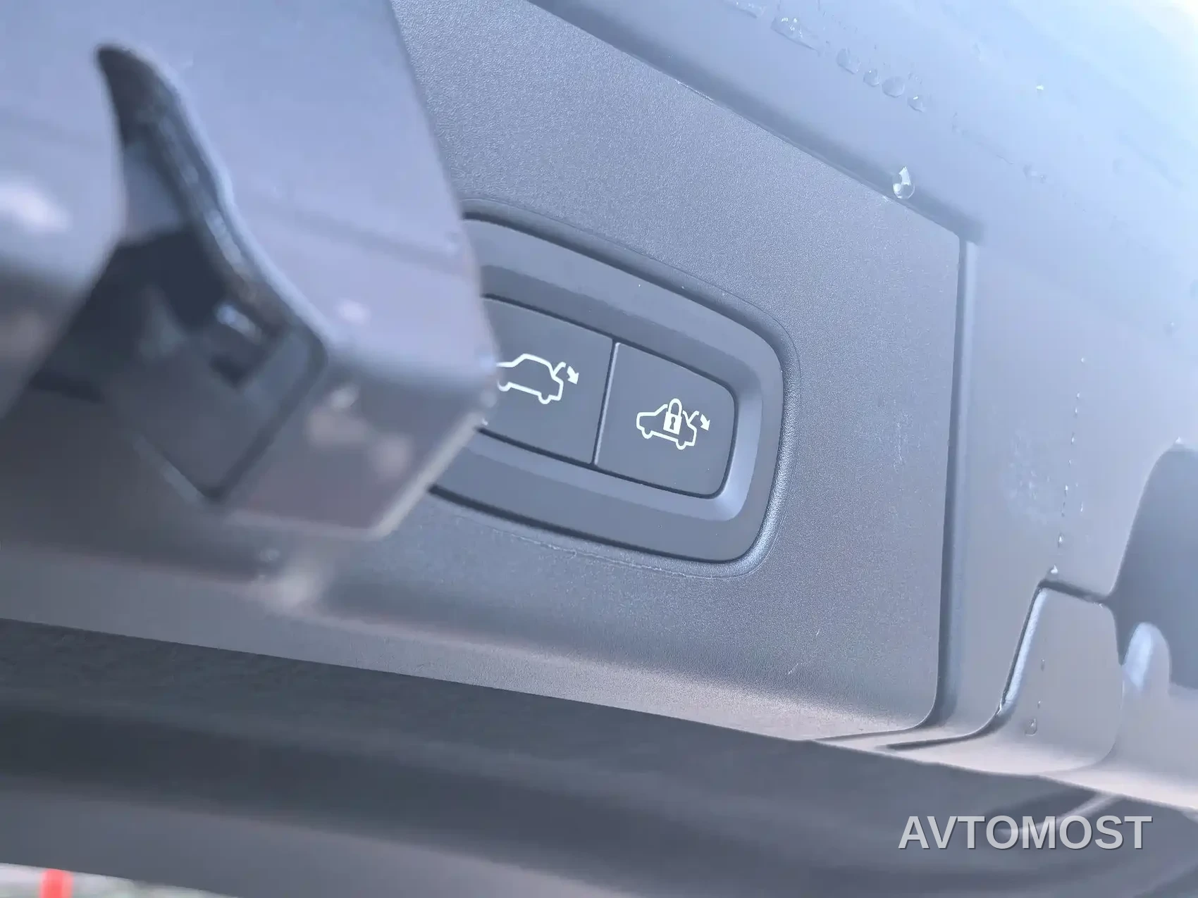 Volvo V90 2023 Cross Country B5 AWD Smart Distance Edition — фото 7