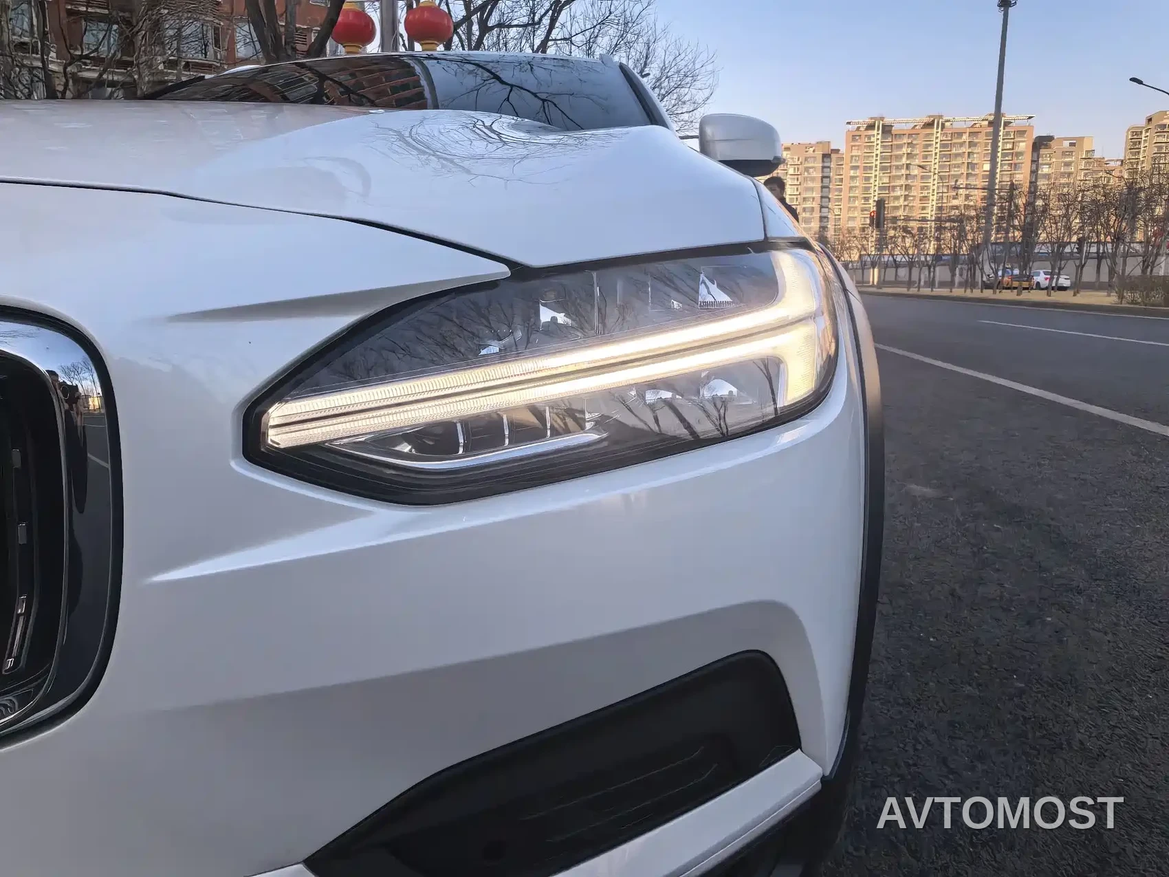 Volvo V90 2023 Cross Country B5 AWD Smart Distance Edition — фото 9