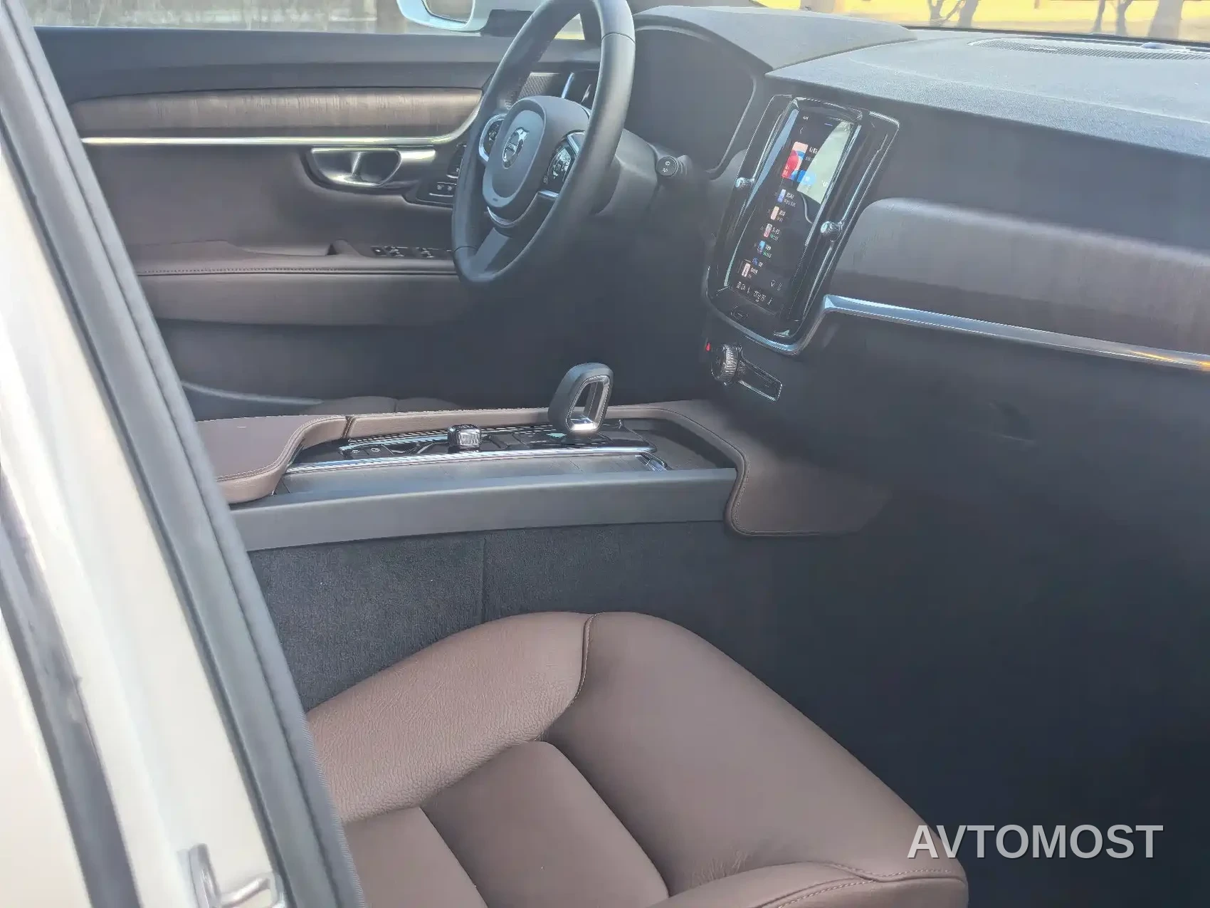 Volvo V90 2023 Cross Country B5 AWD Smart Distance Edition — фото 15
