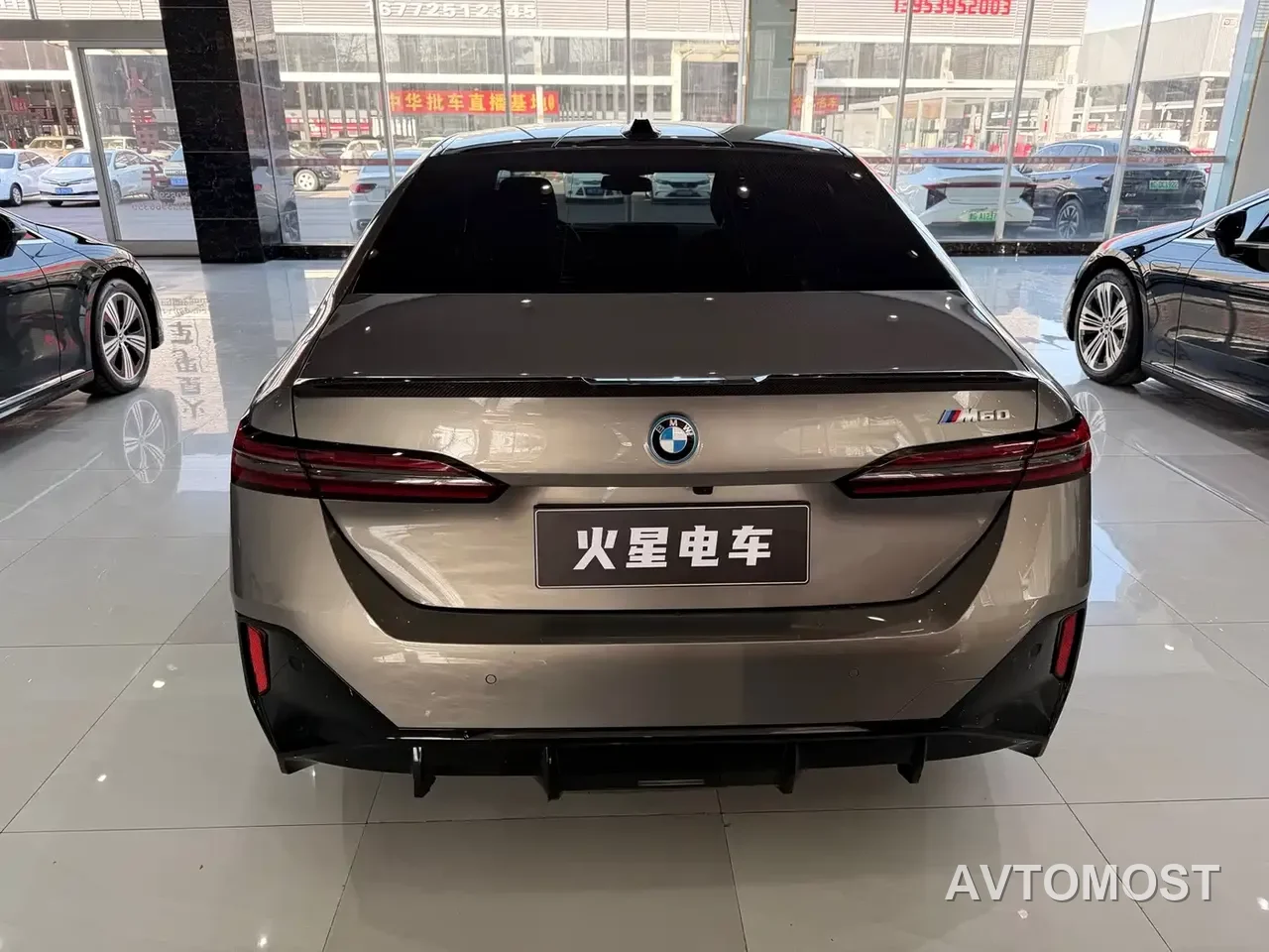 BMW i5 M60 2024 xDrive M60 — фото 9