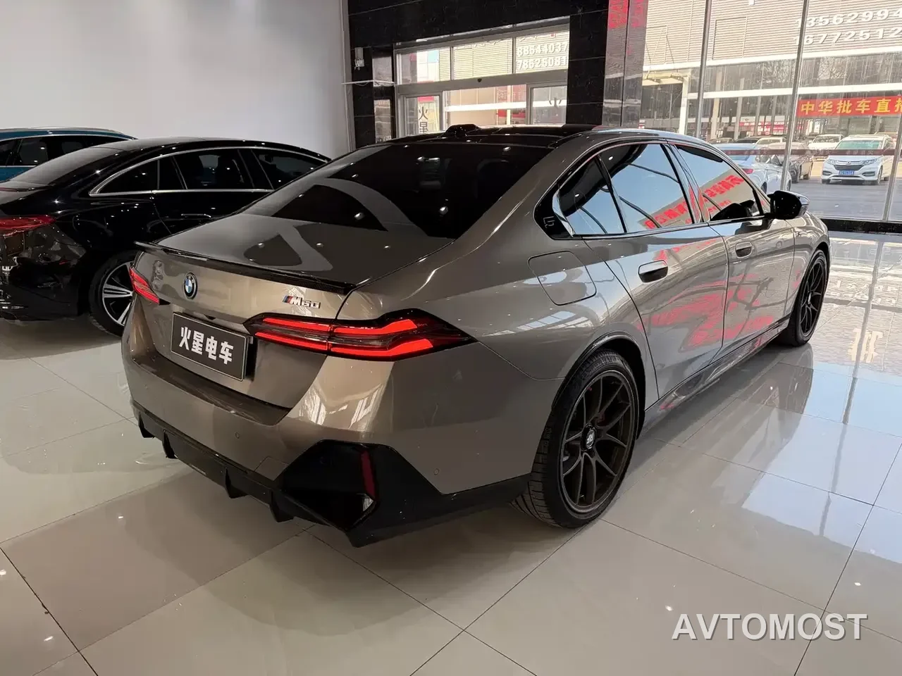 BMW i5 M60 2024 xDrive M60 — фото 19