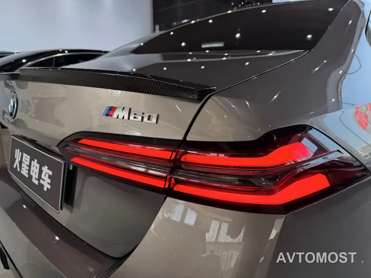 BMW i5 M60 2024 xDrive M60 — фото 13