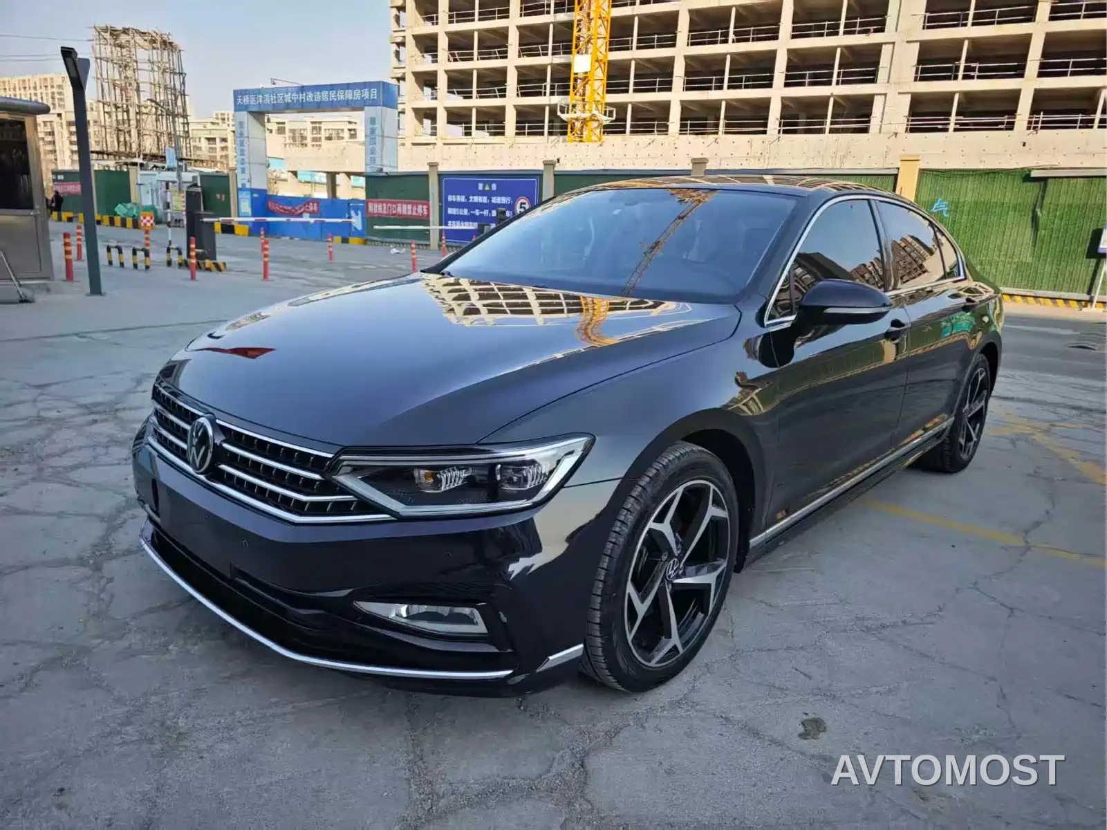 Volkswagen Magotan 2023 2 Million Units Anniversary Edition 330TSI DSG Leading Type — фото 1