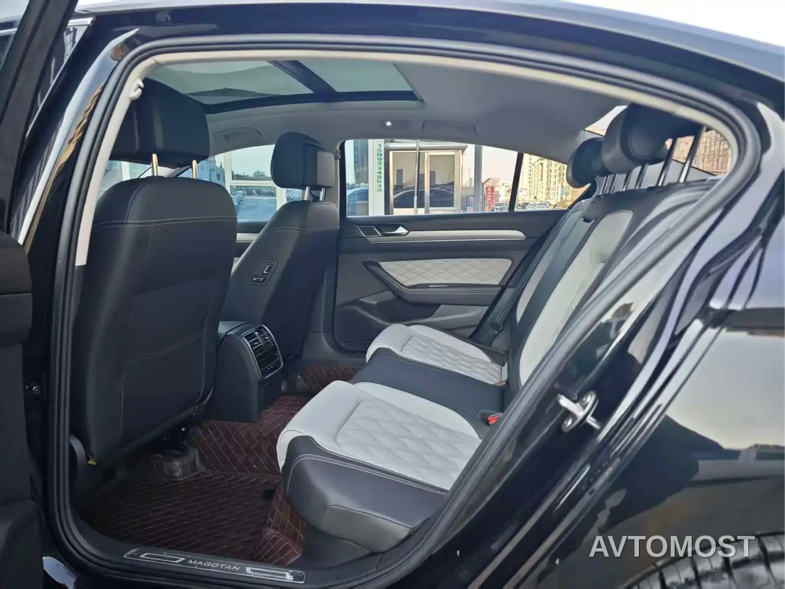 Volkswagen Magotan 2023 2 Million Units Anniversary Edition 330TSI DSG Leading Type — фото 10