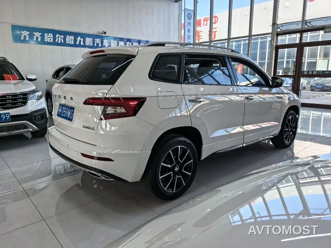 Škoda Karoq 2022 TSI280 Premium Edition — фото 4