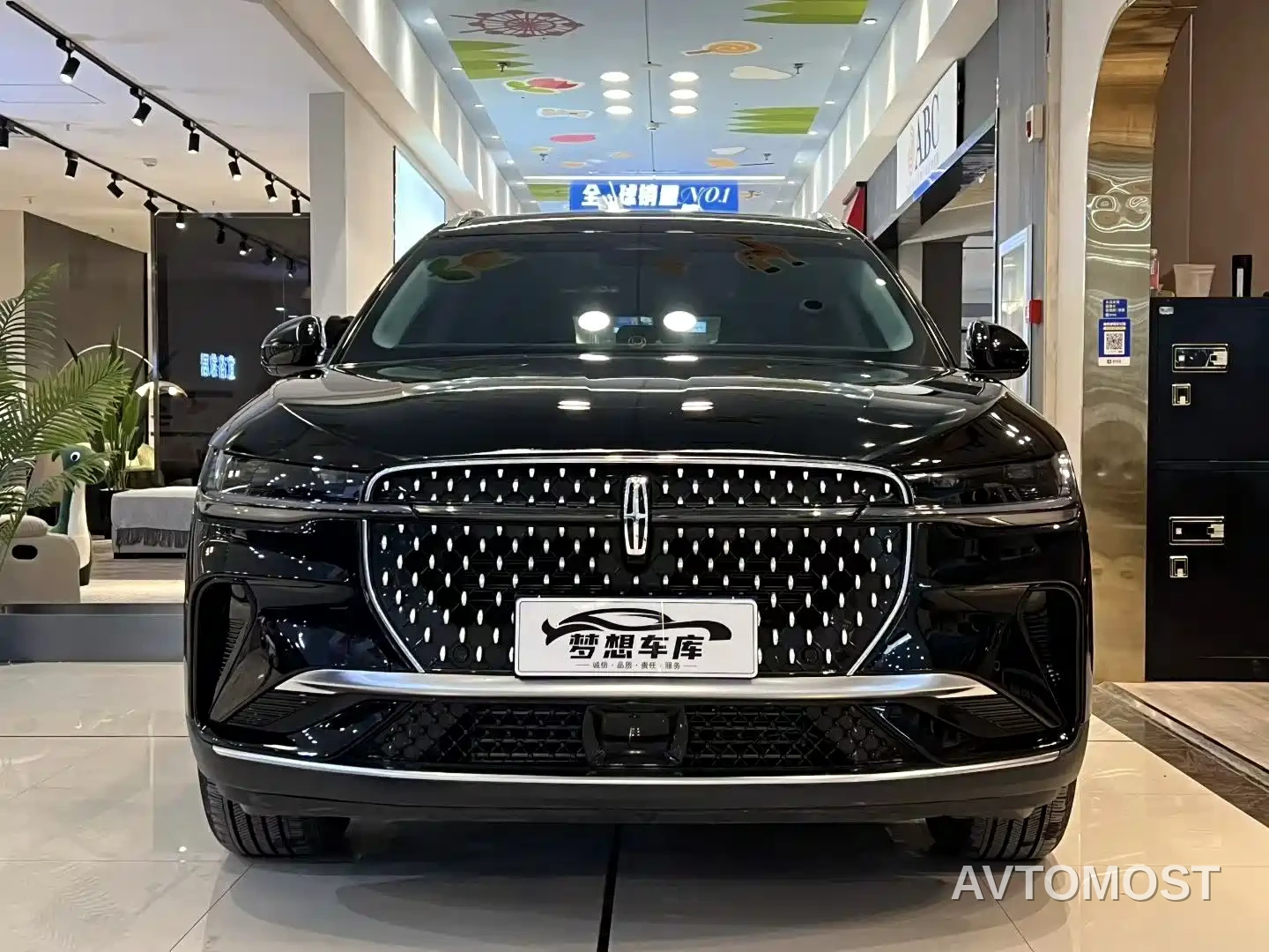 Lincoln Nautilus 2025 2.0T AWD Zunxiang Edition — фото 2