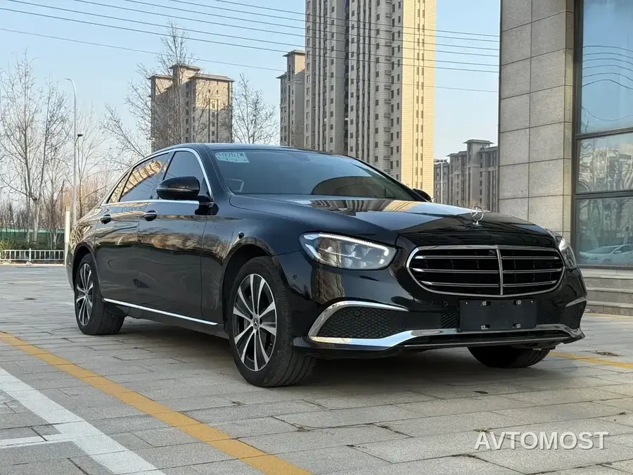 Mercedes-Benz E-Class New Energy 2022 E 350 e L Plug-in Hybrid Sedan