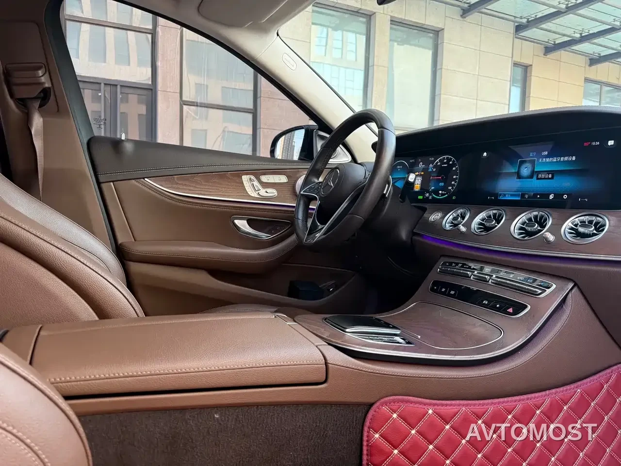 Mercedes-Benz E-Class New Energy 2022 E 350 e L Plug-in Hybrid Sedan — фото 22