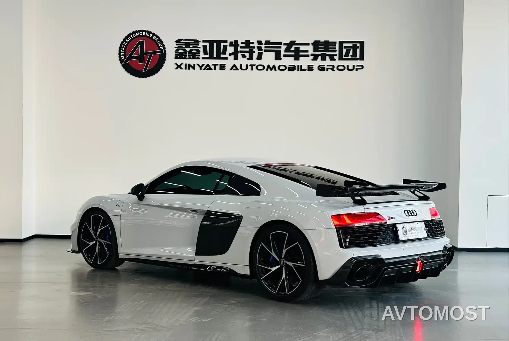 Audi R8 2022 V10 Coupe Performance — фото 5