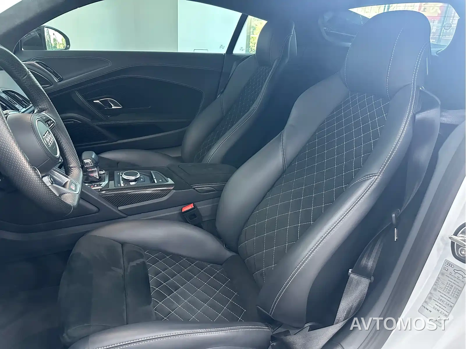 Audi R8 2022 V10 Coupe Performance — фото 18