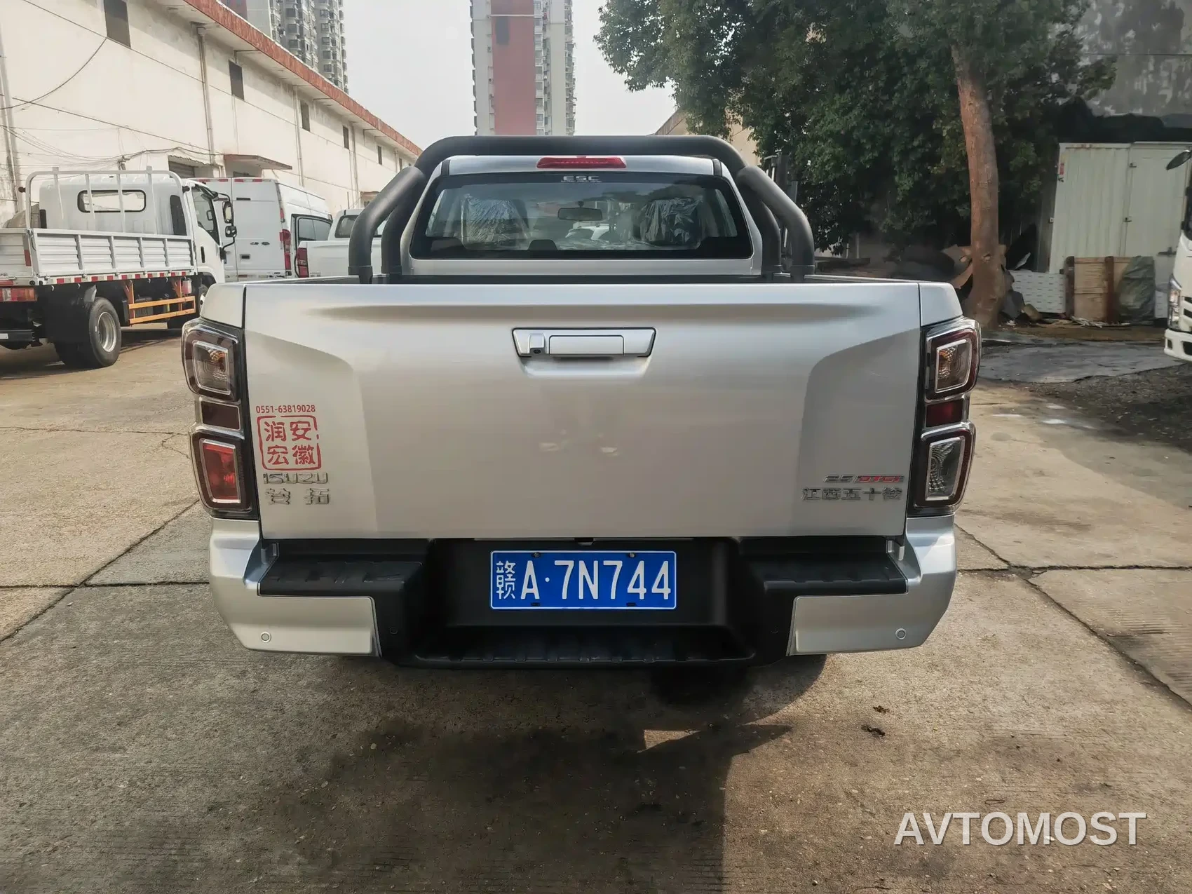 Isuzu Lingtuo 2023 2.5T Automatic 2WD Diesel Navigation Long Chassis — фото 5