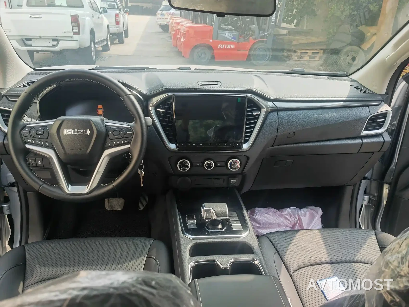 Isuzu Lingtuo 2023 2.5T Automatic 2WD Diesel Navigation Long Chassis — фото 7