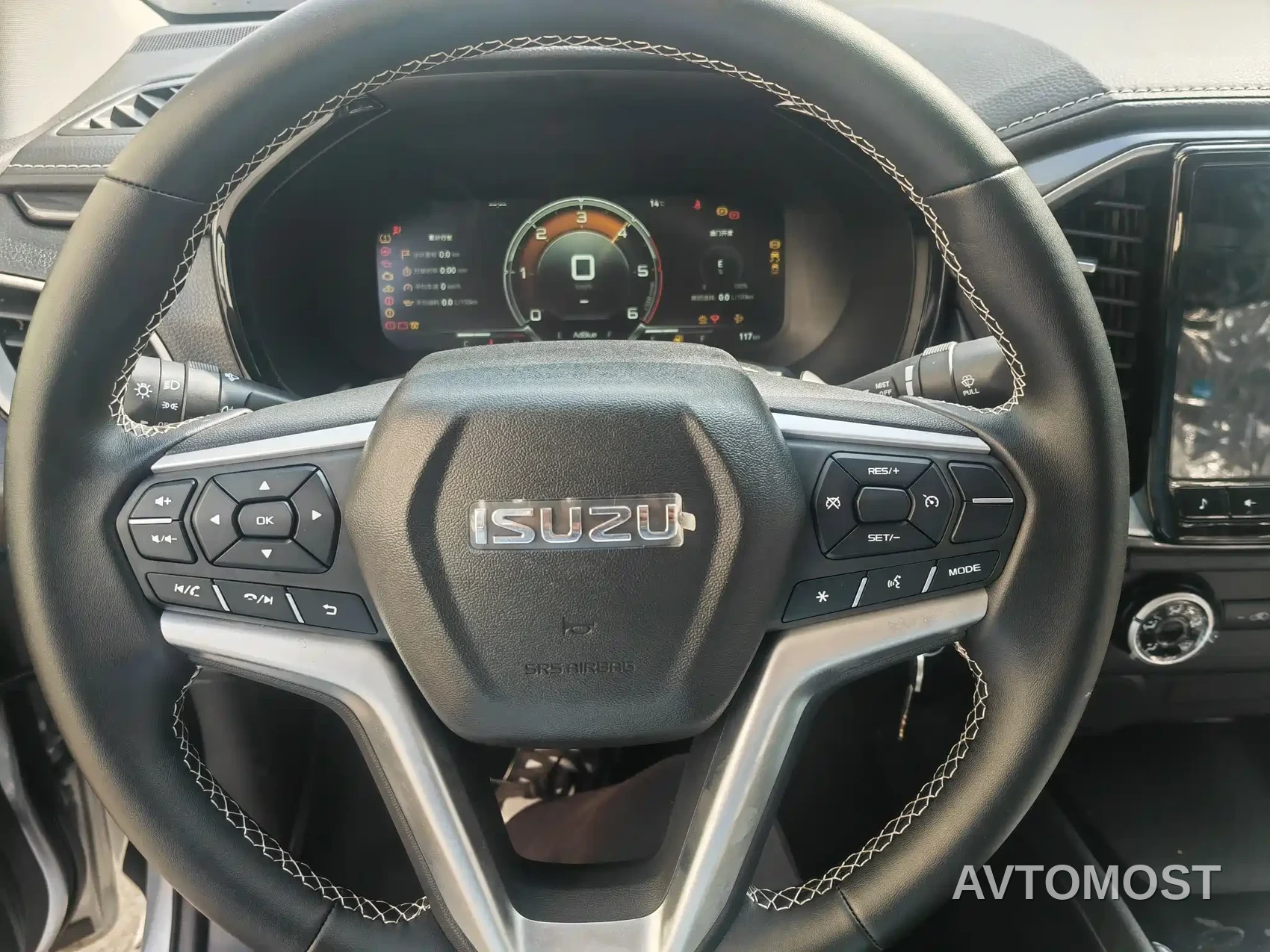 Isuzu Lingtuo 2023 2.5T Automatic 2WD Diesel Navigation Long Chassis — фото 8