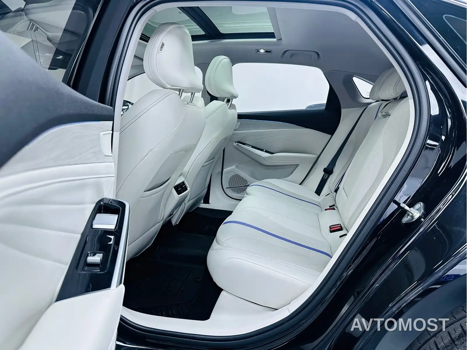 Geely Xing Rui 2024 Zhiqing 1.5TD Celestial Palace Edition — фото 9