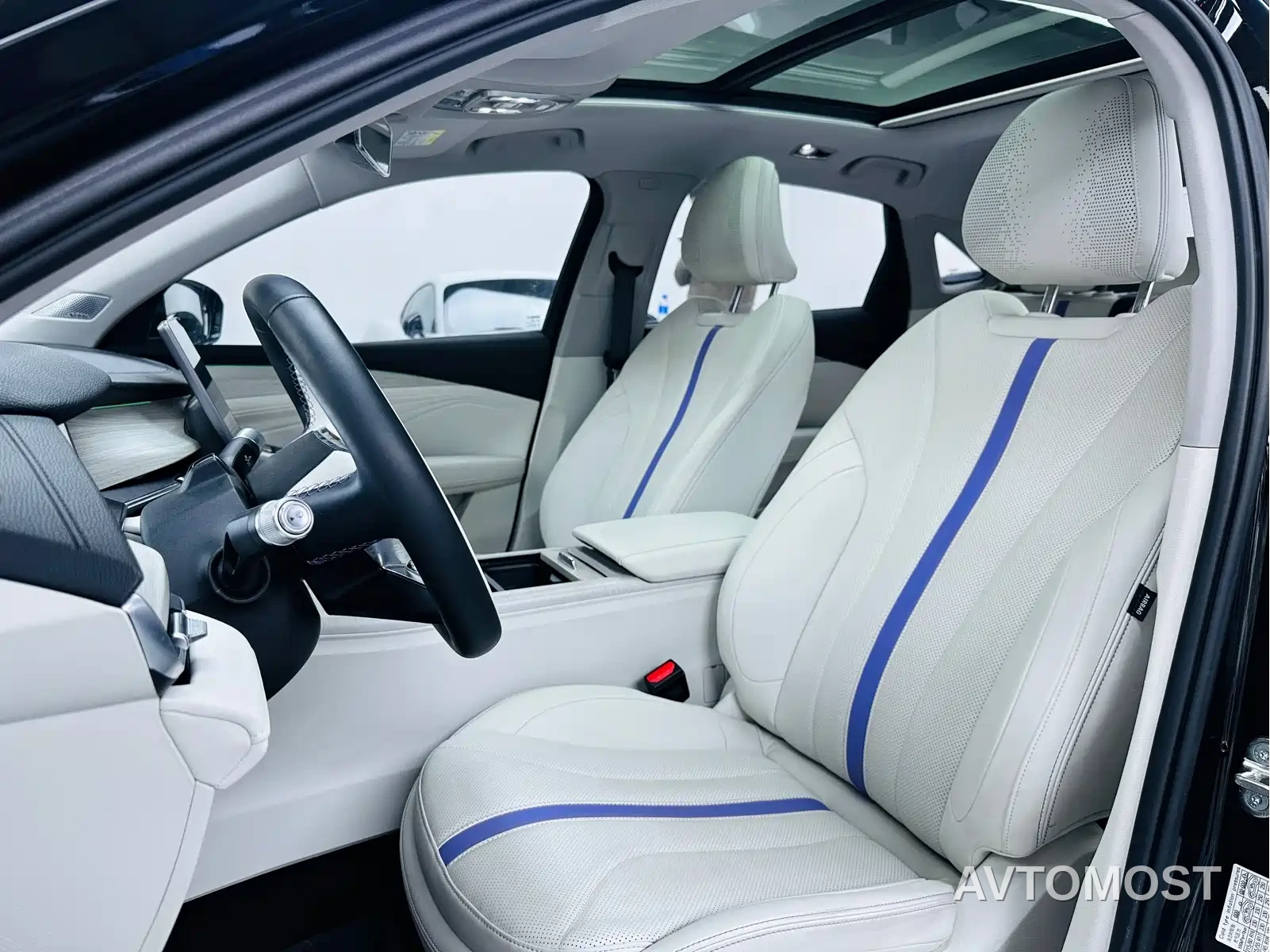 Geely Xing Rui 2024 Zhiqing 1.5TD Celestial Palace Edition — фото 10