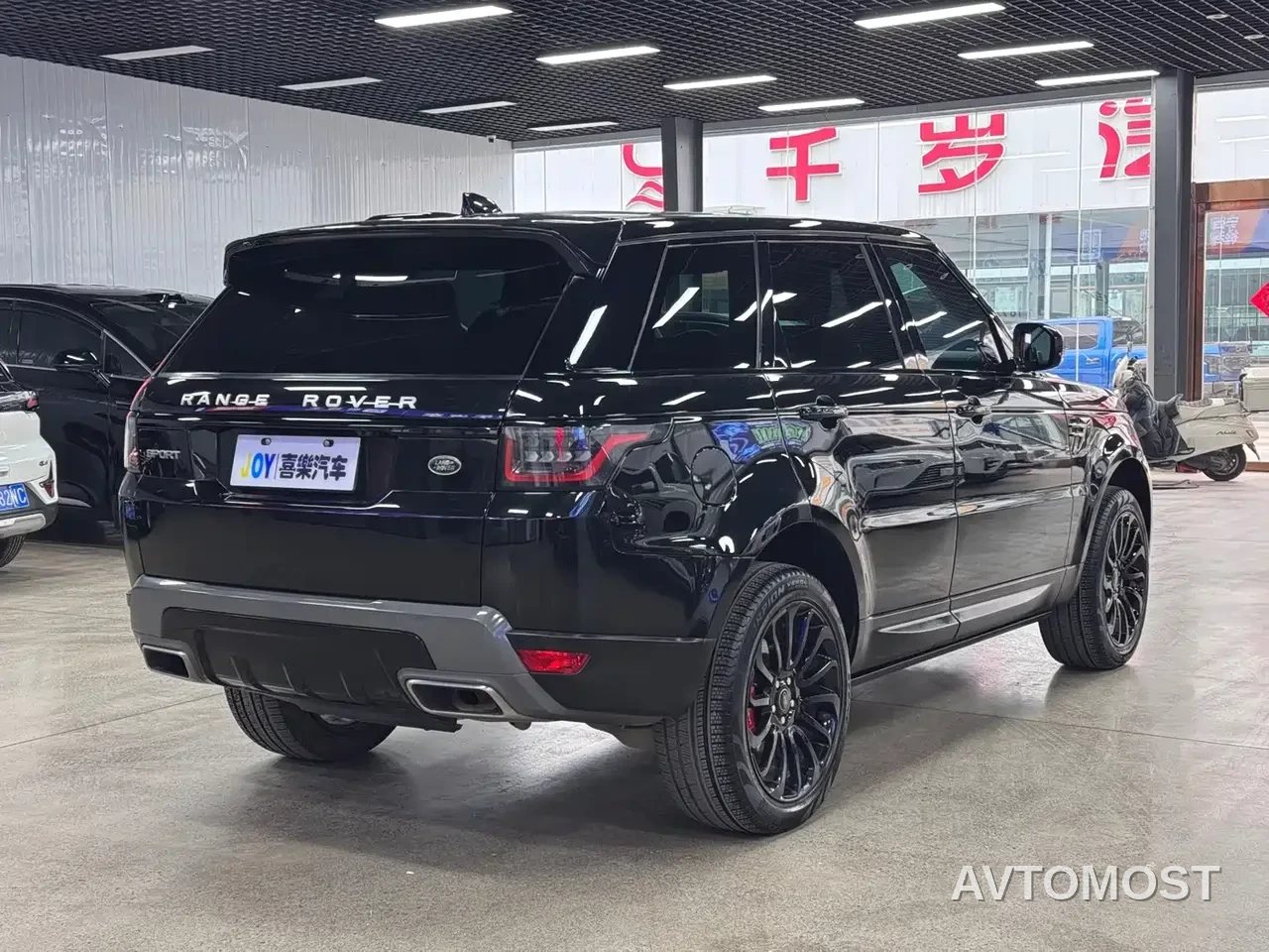 Land Rover Range Rover Sport PHEV 2022 P400e SE — фото 6