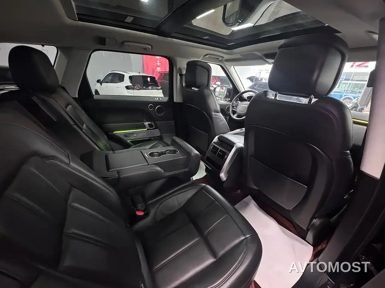 Land Rover Range Rover Sport PHEV 2022 P400e SE — фото 12