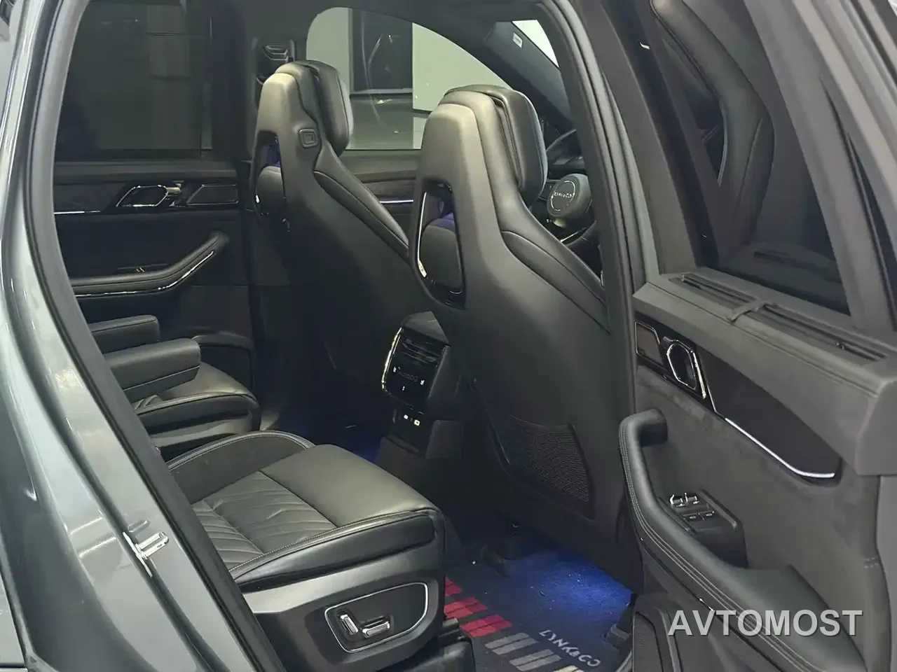 Lynk & Co 09 EM-P 2021 2.0T PHEV Halo 6-seater — фото 7