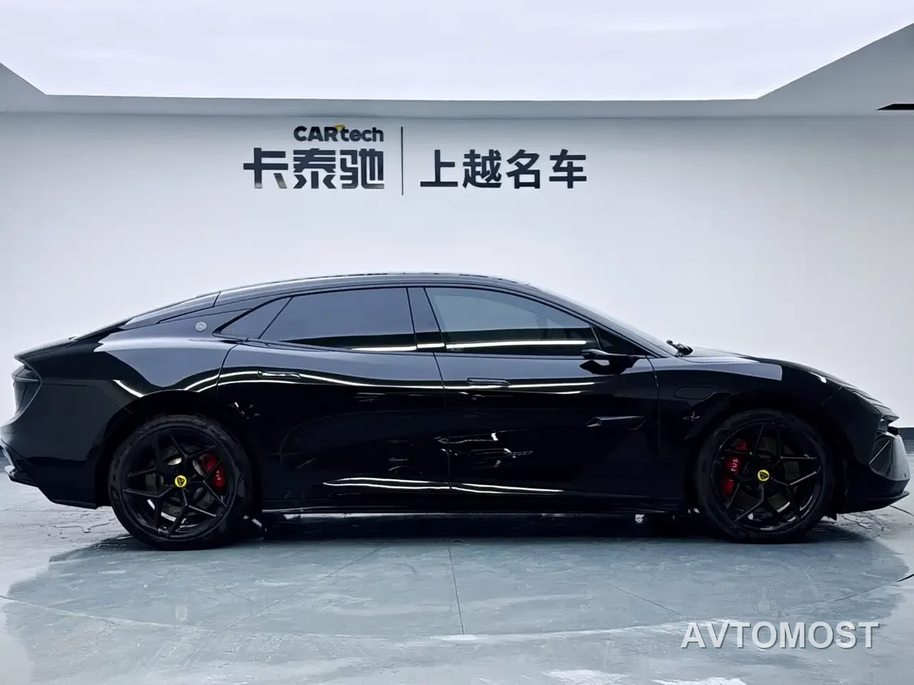 Lotus Cars EMEYA Blossom 2025 Lotus Launch Limited Edition — фото 4
