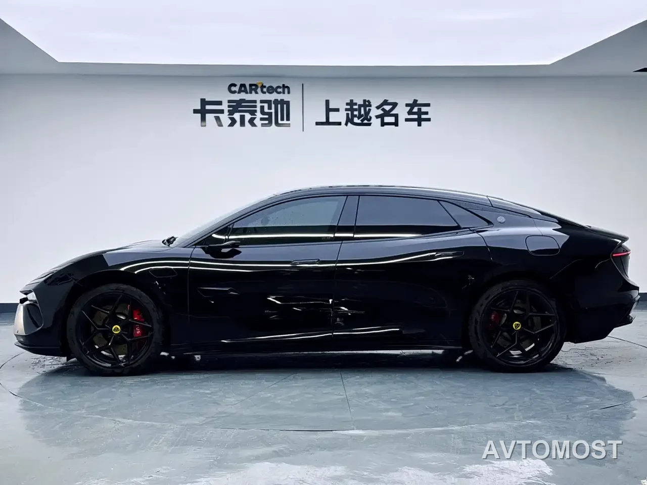 Lotus Cars EMEYA Blossom 2025 Lotus Launch Limited Edition — фото 8